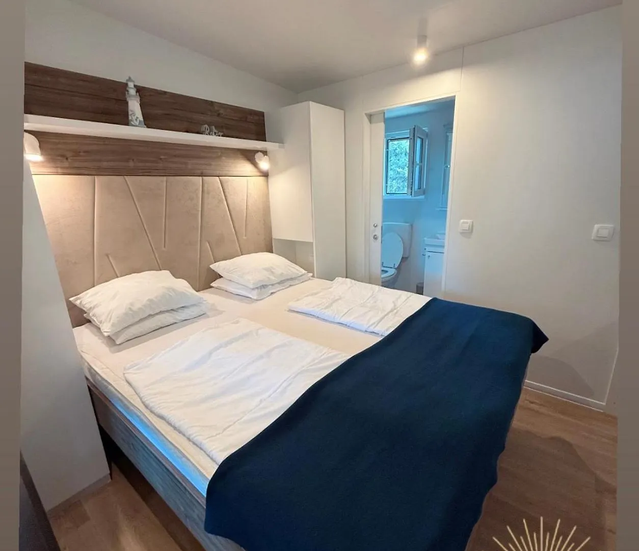 Mobile Home Loren Biograd Na Moru