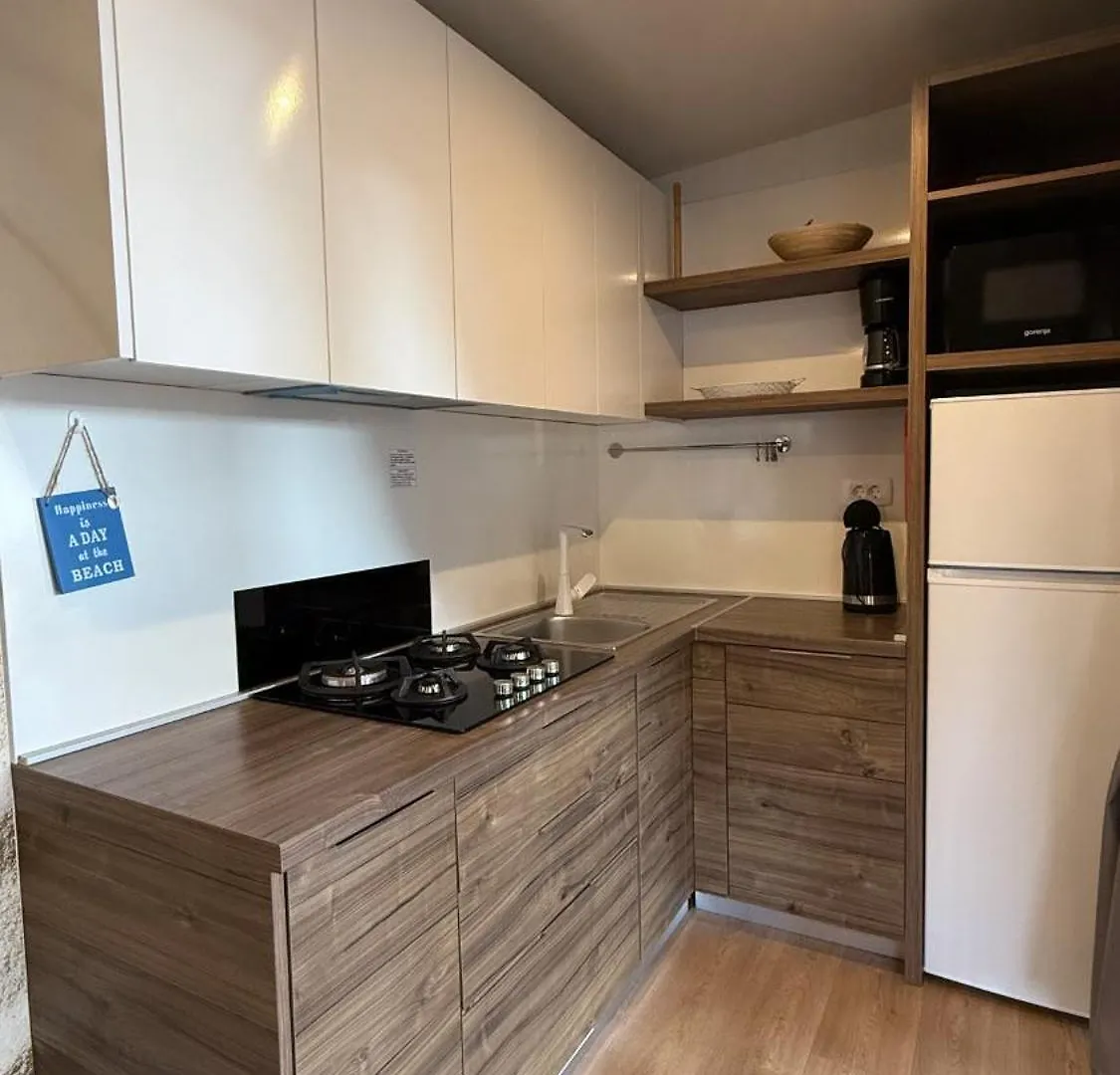 Mobile Home Loren Biograd Na Moru Croatia