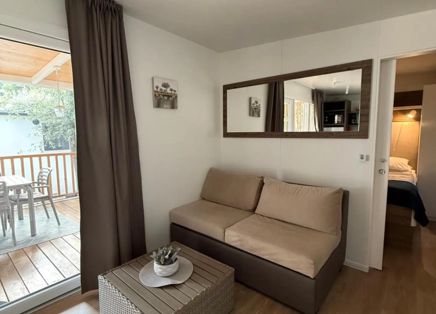 Mobile Home Loren Biograd Na Moru